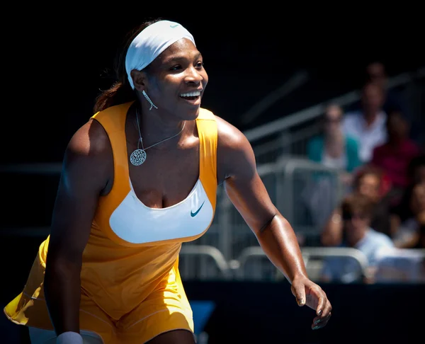 MELBOURNE, AUSTRALIA - 23 GENNAIO: Serena Williams durante il suo terzo turno contro Carla Suarez Navarroof Spagna — Foto Stock