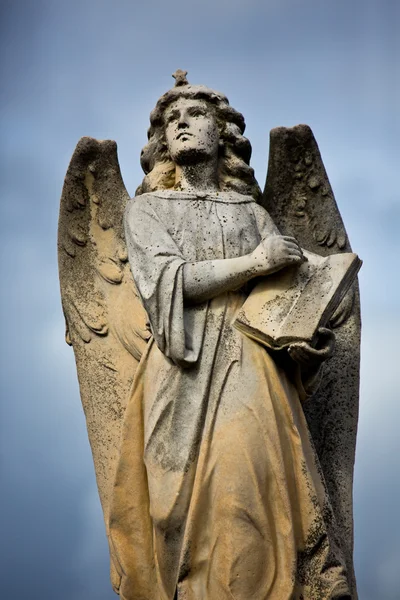 Beautiful Sculpture at a Melbourne Cemetery — Stock Photo, Image