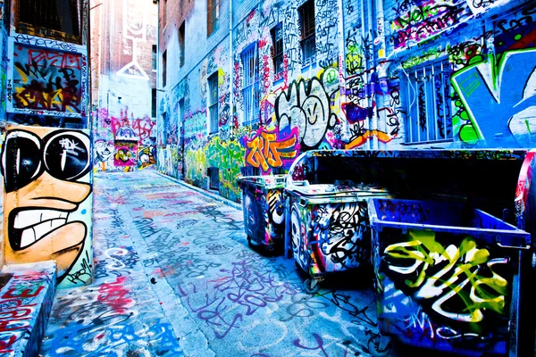 МЕЛЬБУРН - 15 сентября: Уличное искусство неизвестного художника. Мельбурн — стоковое фото