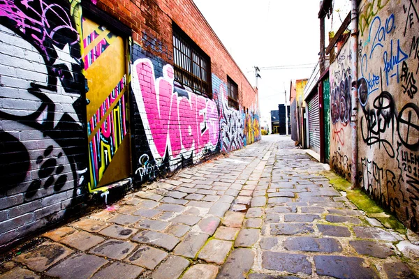 MELBOURNE - 25 DE OCTUBRE: Arte urbano de artistas no identificados. Melbourne — Foto de Stock