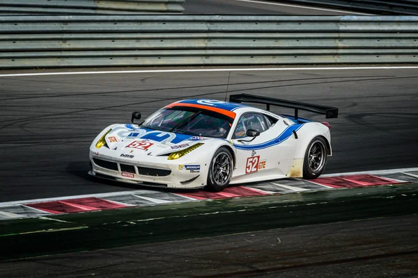 Carro de corrida — Fotografia de Stock