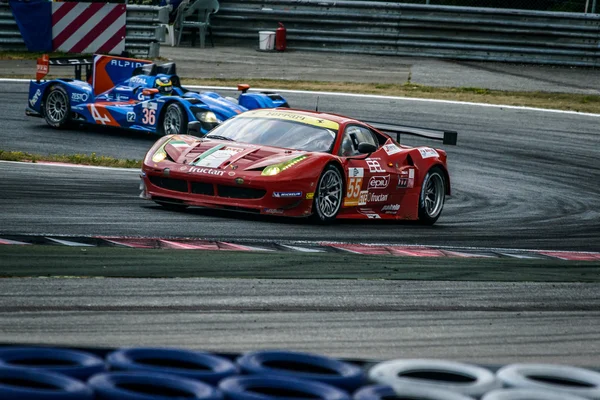 Carro de corrida — Fotografia de Stock