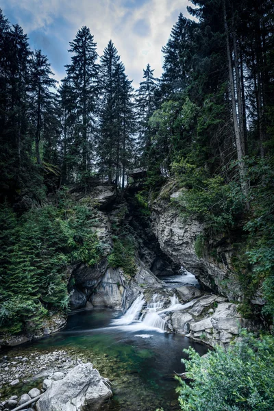 Wasserfall — Stockfoto