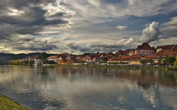 Maribor Slovénie Image Paysage Urbain Maribor Slovénie Beau Coucher Soleil — Photo