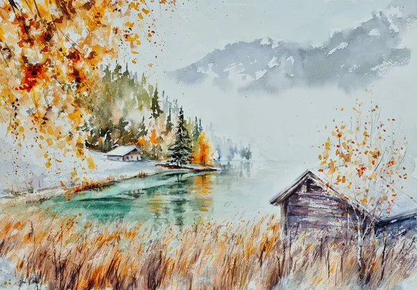 高密度の低雲の中に山の湖 カラフルな木々や雪で覆われた山と秋の大気高山風景の水彩画 — ストック写真