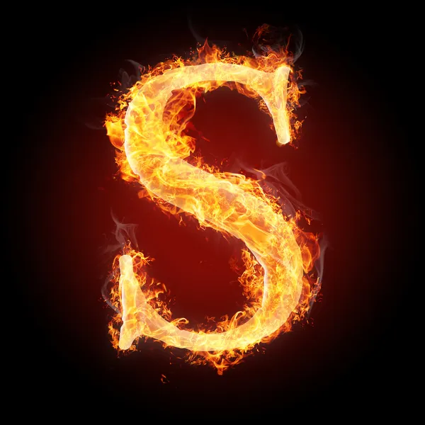 Буквы в огне - буква S — стоковое фото