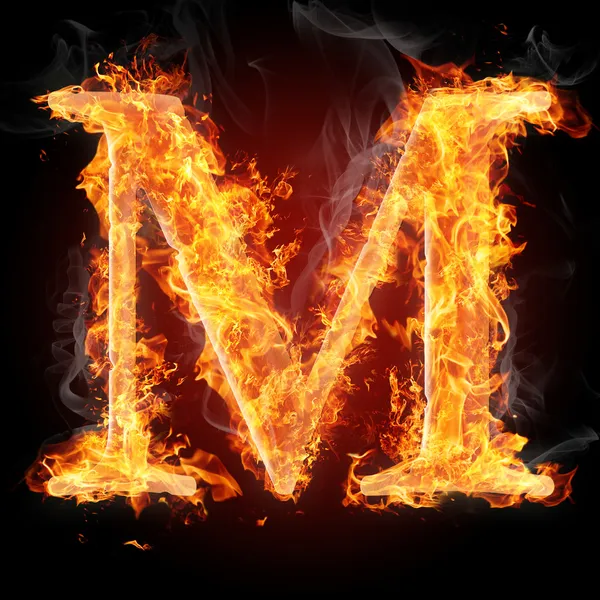 Буквы в огне - буква М — стоковое фото