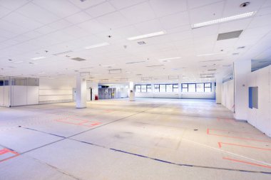 boş bir depo ya da depolama ünitesi