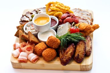 çeşitli et ürünleri snack