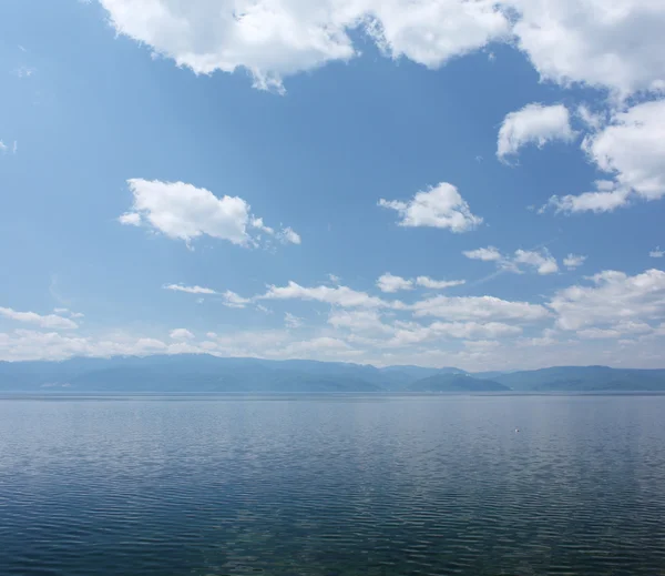 Озеро — стокове фото