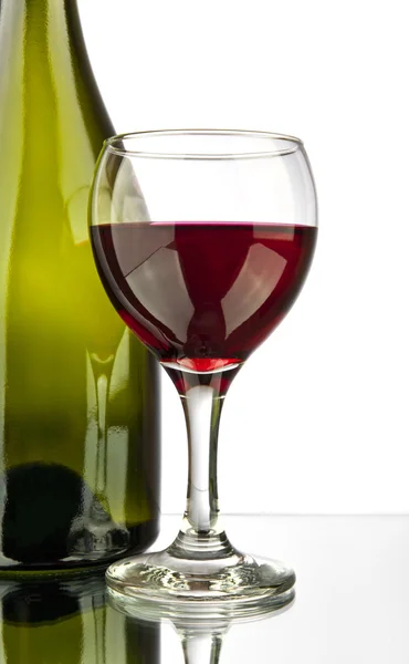 Flaska och glas vin — Stockfoto