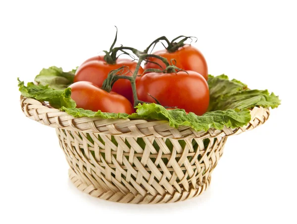 Tomaten im Korb — Stockfoto
