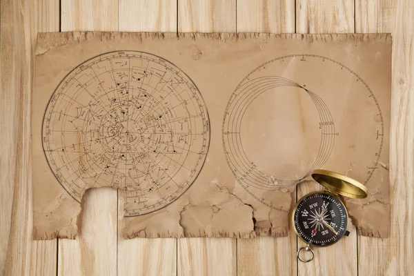 Starý papír a kompas — Stock fotografie