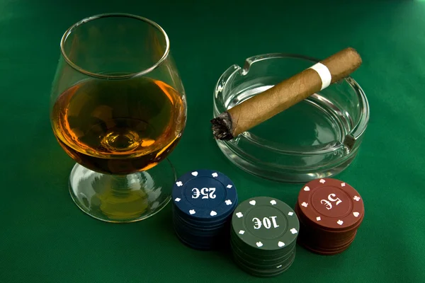 Alcohol, chips and cigar — Stock Photo, Image