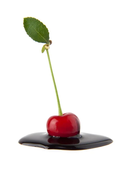 Соковита вишня в шоколаді — стокове фото