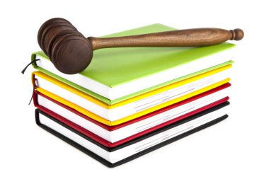 tahta çekiç ve bir kitap