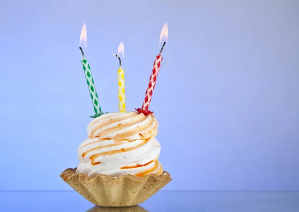 Torta con una candela — Foto Stock