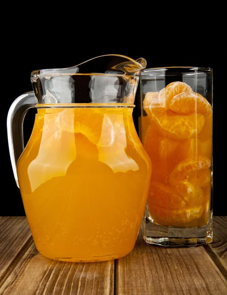 Orangen und Saft — Stockfoto