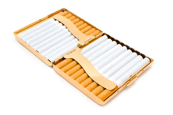 Сигареты и портсигар — стоковое фото