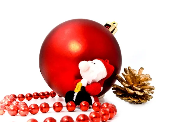 Röda bollen med santa — Stockfoto