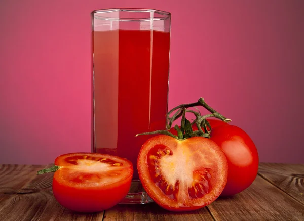 Pomidory i sok — Zdjęcie stockowe
