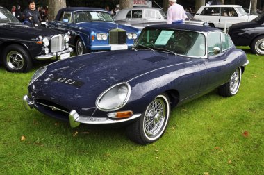 jaguar e-tipi