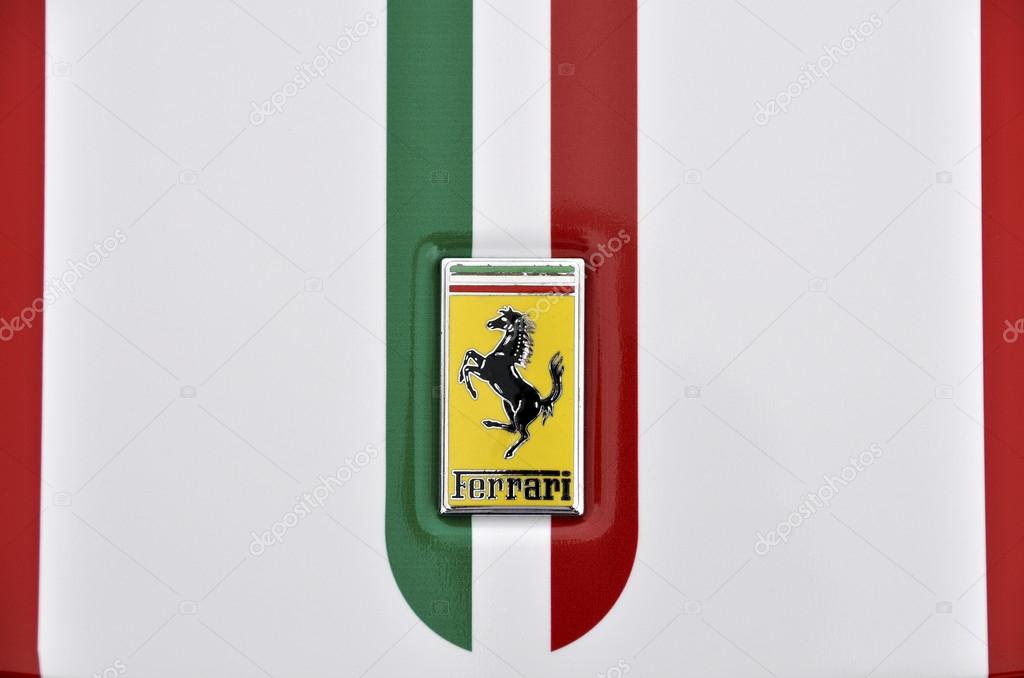 Ferrari logo, Italian flag painted on the bodywork of a Ferrari 360 Challenge Stradale