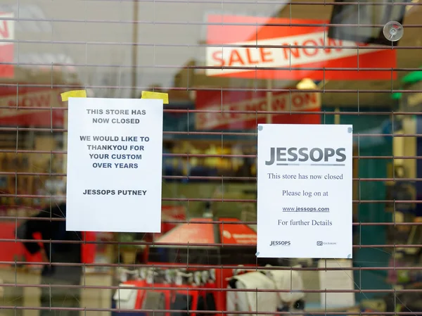 Fermeture du magasin de caméras Jessops sur High Street Putney à Londres — Photo