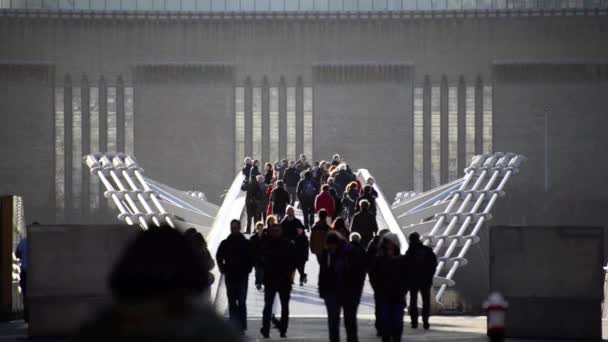 Ponte pedonale del millennio di Londra — Video Stock