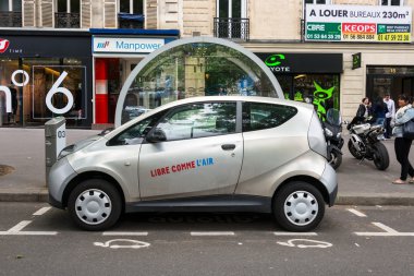 Autolib' elektrikli araba Paylaşımı hizmeti de Paris