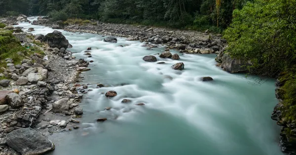 山区河流 — 图库照片