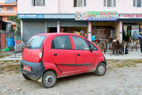 Tata Nano rouge — Photo