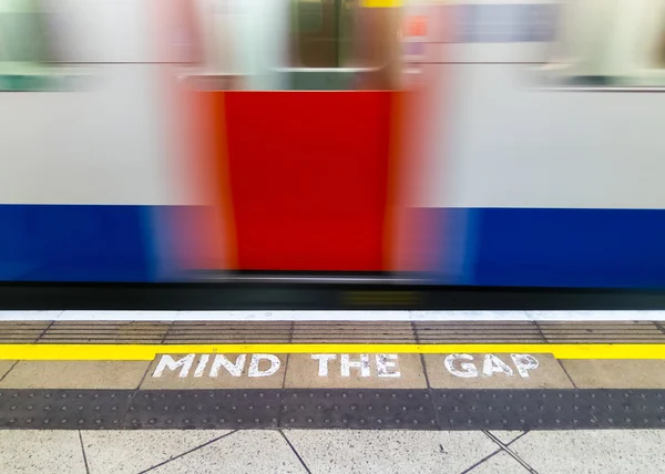 Mind the gap warning — Stock Photo, Image