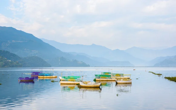 Phewa Lake in Pokhara — Stock Photo, Image
