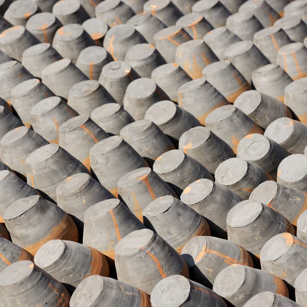 Pottery drying in the sun — Stock Photo, Image