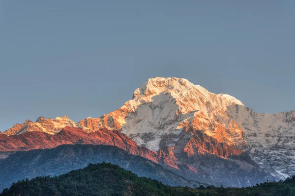 The Annapurna South in Nepal — Stock Photo, Image