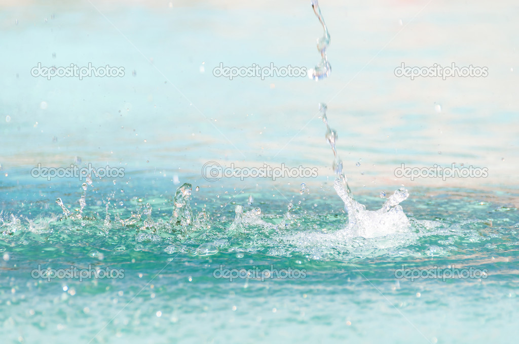Water splashing