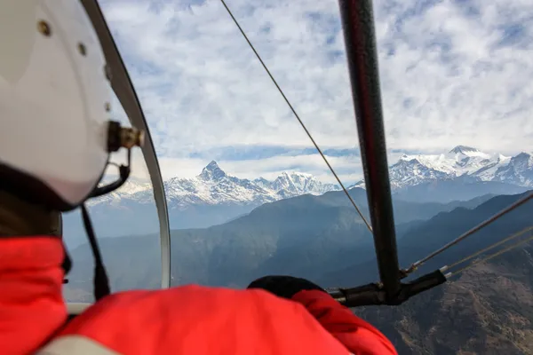 Flying an ultralight in Nepal — Stock Photo, Image