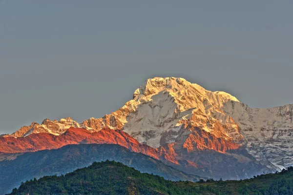 The Annapurna South in Nepal — Stock Photo, Image