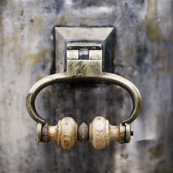 Old door handle — Stock Photo, Image