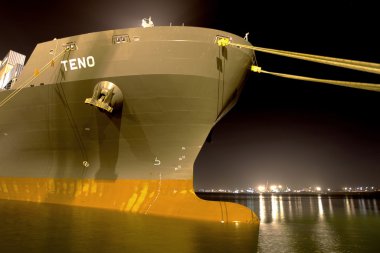 Odessa 27 Kasım: maritime ves kaplarda yükleme boşaltma