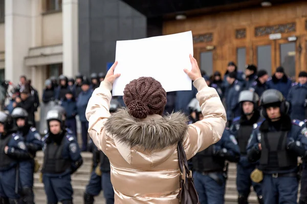 Odessa, ukraine - 6. März 2014: Menschen protestieren gegen euromay — Stockfoto