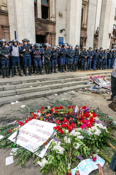 Odessa, Ukrajna - május 2, 2014-re: a tragédia az égő th — Stock Fotó