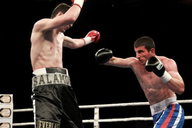 Odessa, Ukrayna - 31 Nisan 2014: boks ring Ömer salamjv içinde 