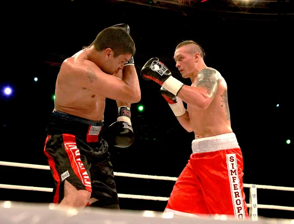 ODESSA, UCRANIA - 31 de mayo de 2014: Campeón del mundo de boxeo pesado , — Foto de Stock