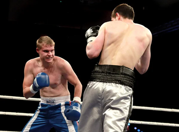 Odessa, Ukraine - May 31, 2014: In the boxing ring Artem Skornya — Stock Photo, Image