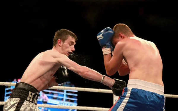 Odessa, Ukraine - May 31, 2014: In the boxing ring Artem Skornya — Stock Photo, Image