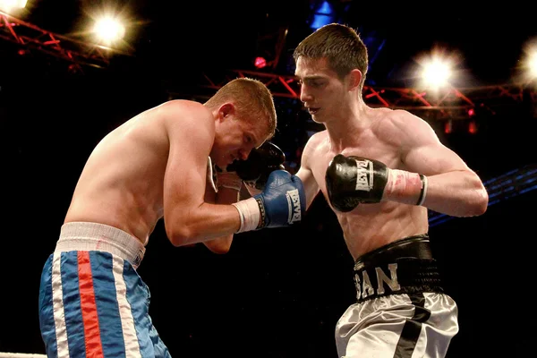 Odessa, Ukraine - May 31, 2014: In the boxing ring Artem Skornya — Stock Photo, Image