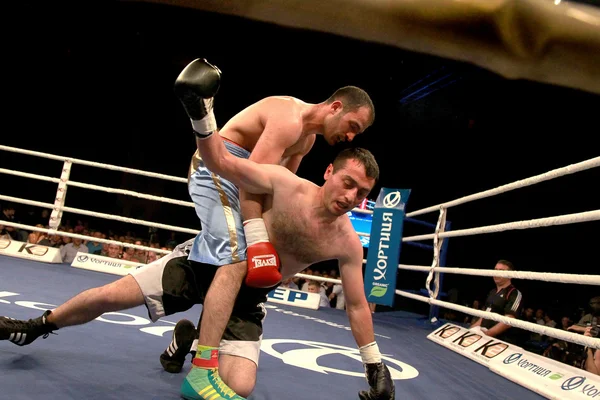 Odessa, Ukraine - May 31, 2014: In the boxing ring Agali Alyshov — Stock Photo, Image