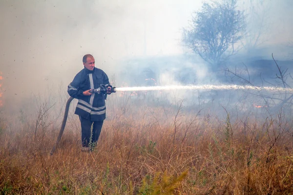 Oděsa, Ukrajina - srpen 4, 2012: suchem. požáry zničí — Stock fotografie